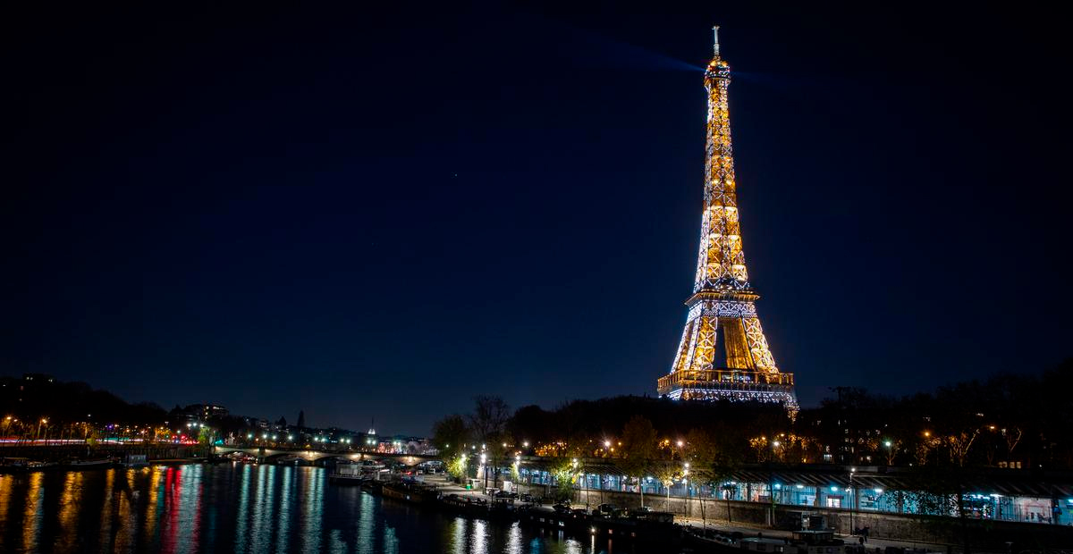 Torre Eiffel reabre tras huelga de empleados: se acuerda inversión millonaria y negociaciones salariales