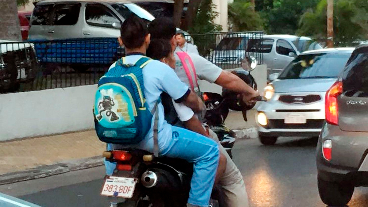 Cámara de Diputados prohíbe el transporte de menores en motocicletas