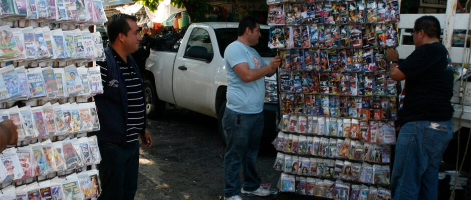 Señala EU tres tianguis mexicanos como centros de piratería