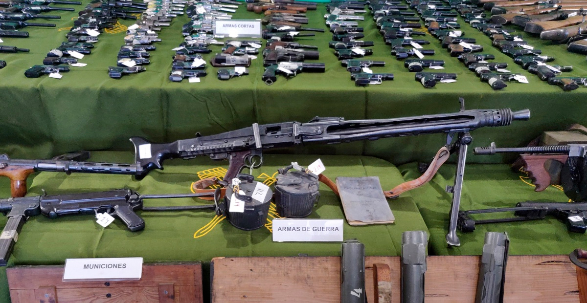México recupera 20 mil armas ilegales provenientes de EE.UU. cada año, revela informe