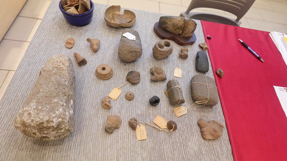 Ciudadana mexicana devuelve 257 piezas arqueológicas al Consulado en Montreal