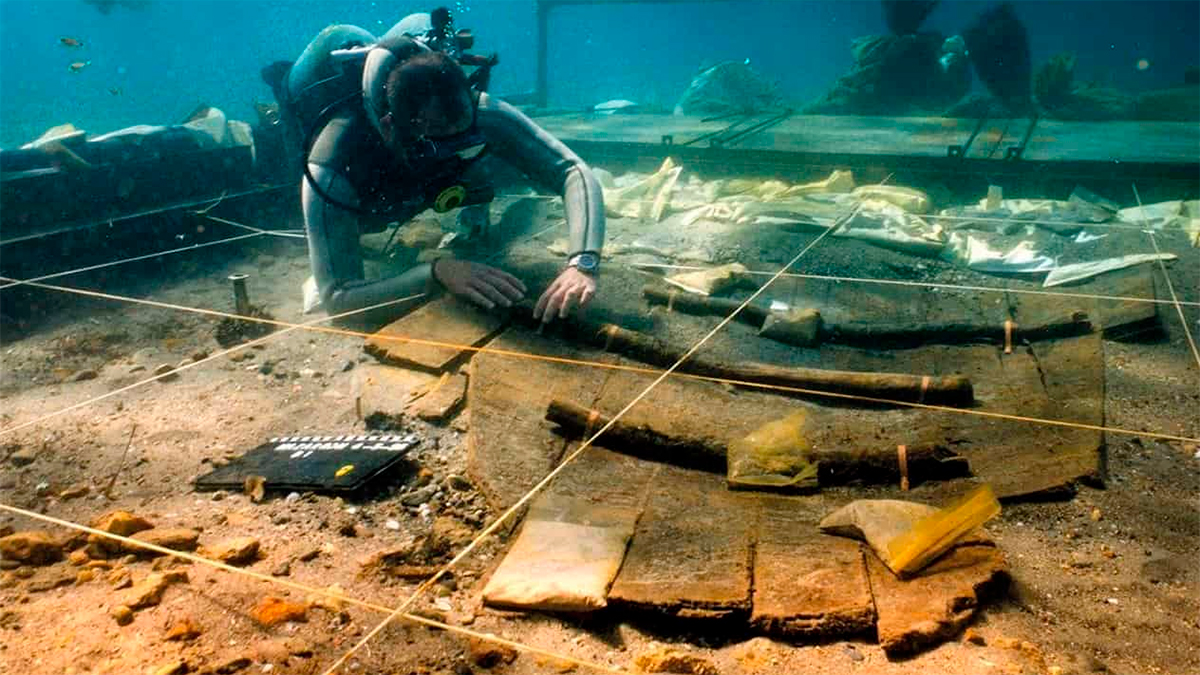 Comienza la extracción del barco fenicio «Mazarrón II», hundido hace 2,600 años en Murcia