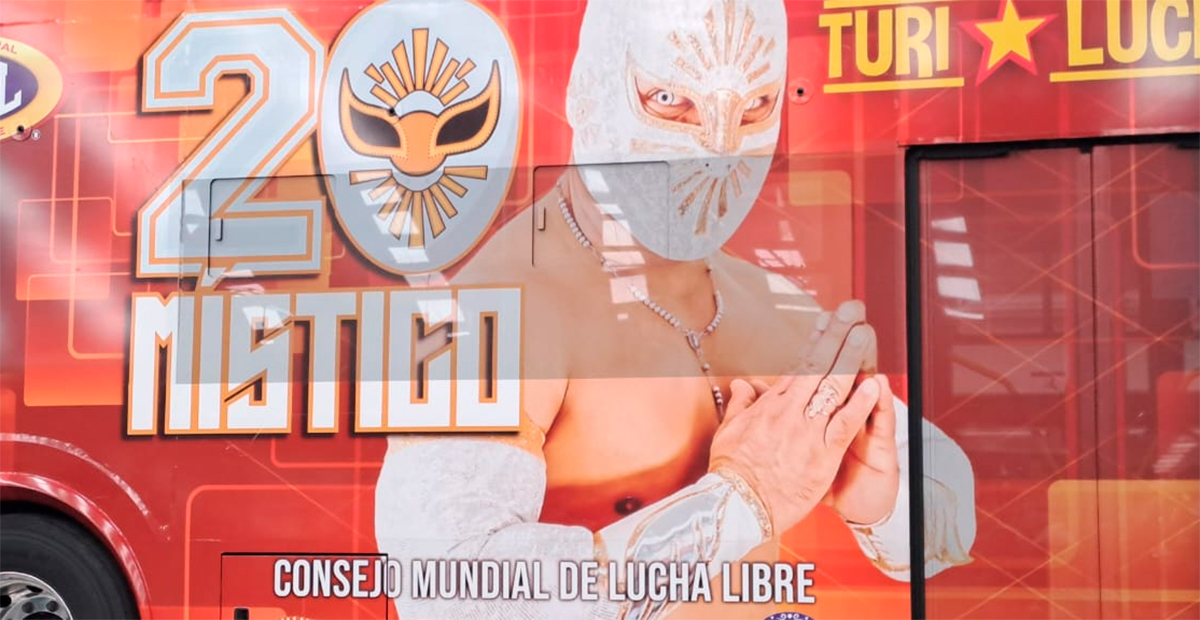 Místico Homenajeado con Turibús en su Honor por sus 20 Años en la Lucha Libre