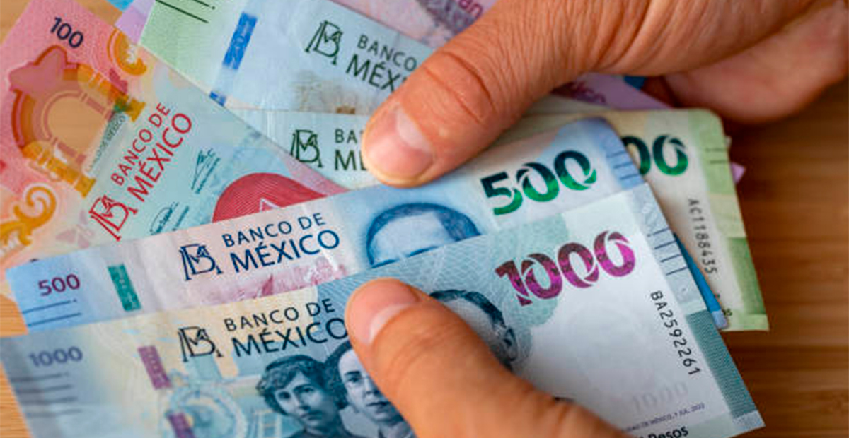 Banxico retira de circulación billetes de 50 y 1000 pesos