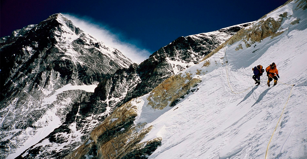 El Everest sigue creciendo: la erosión de un río impulsa su altura