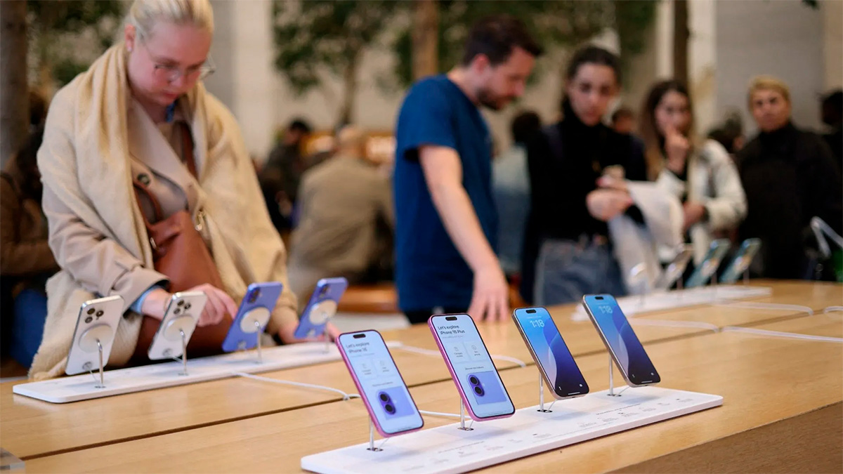 Trump exime a celulares y laptops de aranceles: alivio para Apple, Nvidia y consumidores