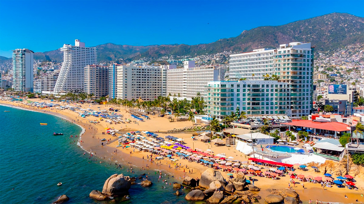 Turismo internacional crece 7.8% en México durante febrero pese a caída en llegadas por vía aérea