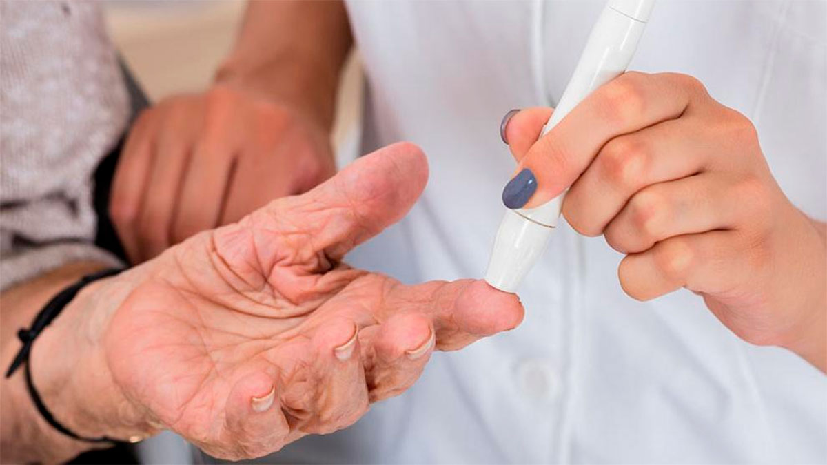 Revela censo nacional que diabetes e hipertensión afectan a mayoría de adultos mayores en México