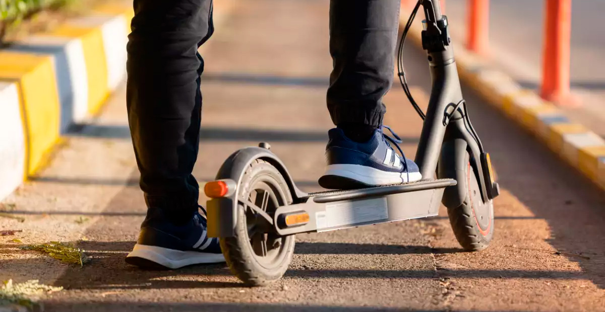 Ciudad rusa prohíbe el uso de patines eléctricos en la vía pública