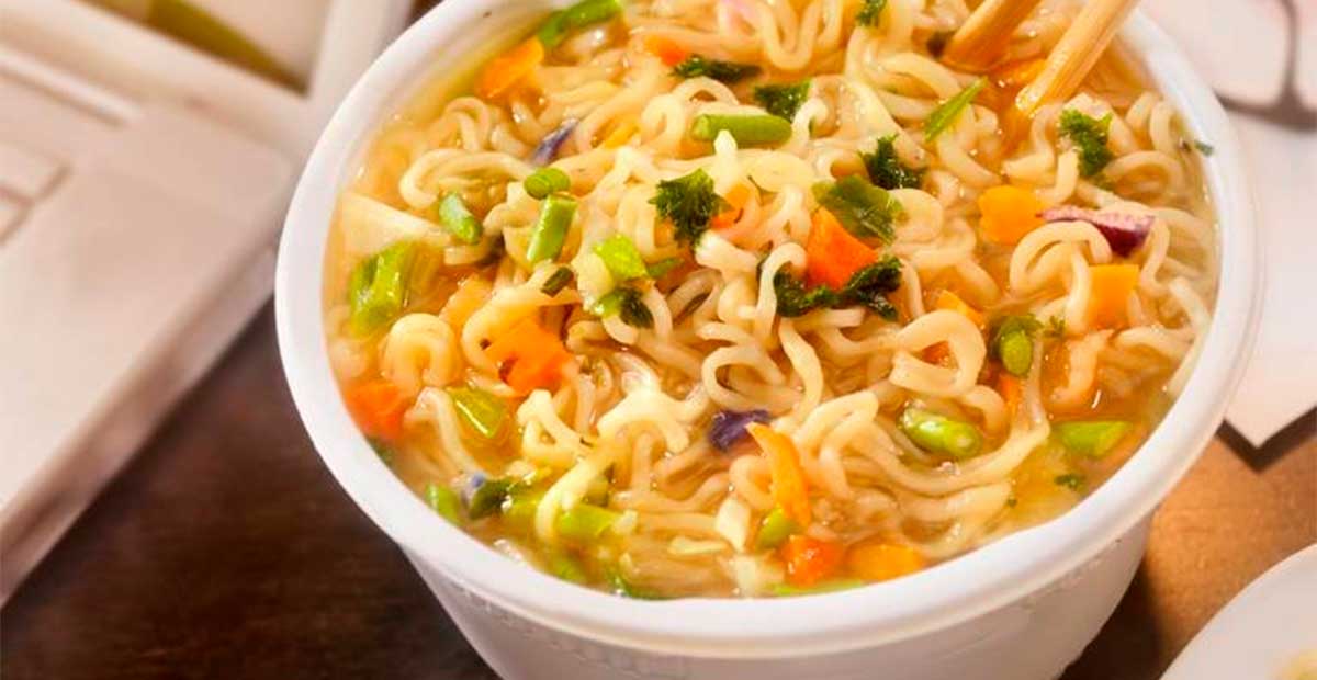 Sopas instantáneas, un riesgo silencioso: más de 4.5 millones se consumen al día en México