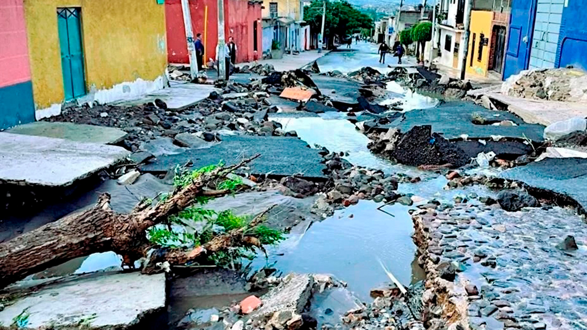 Querétaro declara emergencia por fuertes lluvias: daños y acciones
