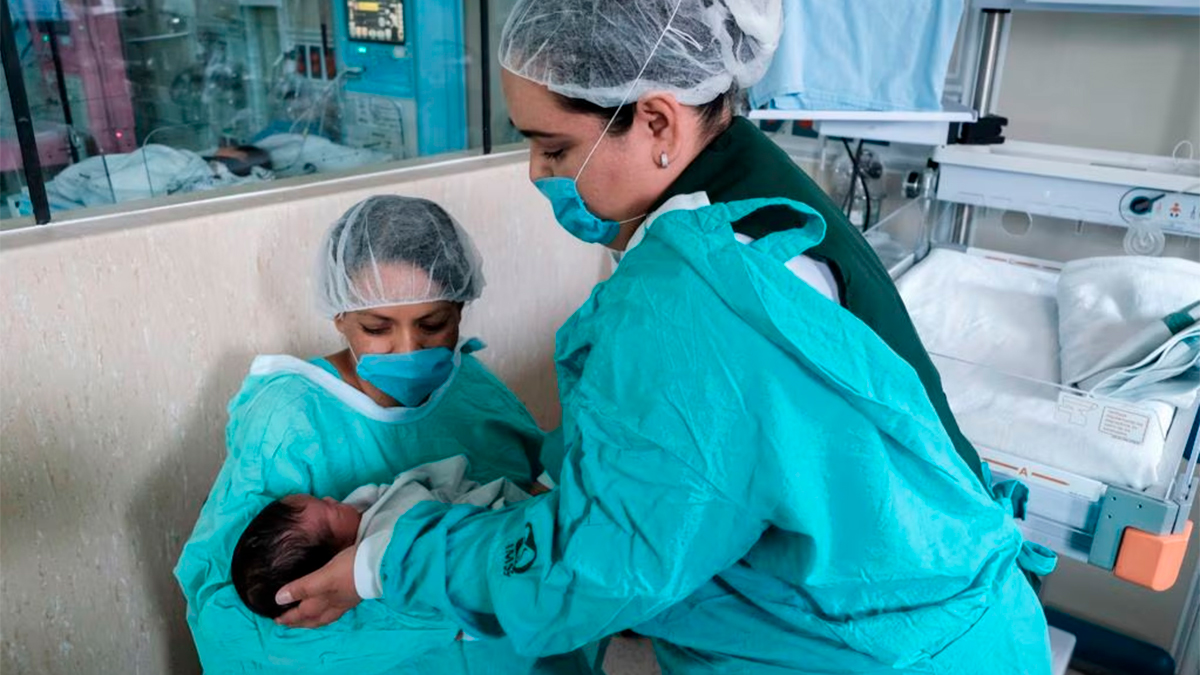 Nacimientos en México caen 8.5% en 2024: Inegi alerta sobre menor natalidad y aumento en partos adolescentes