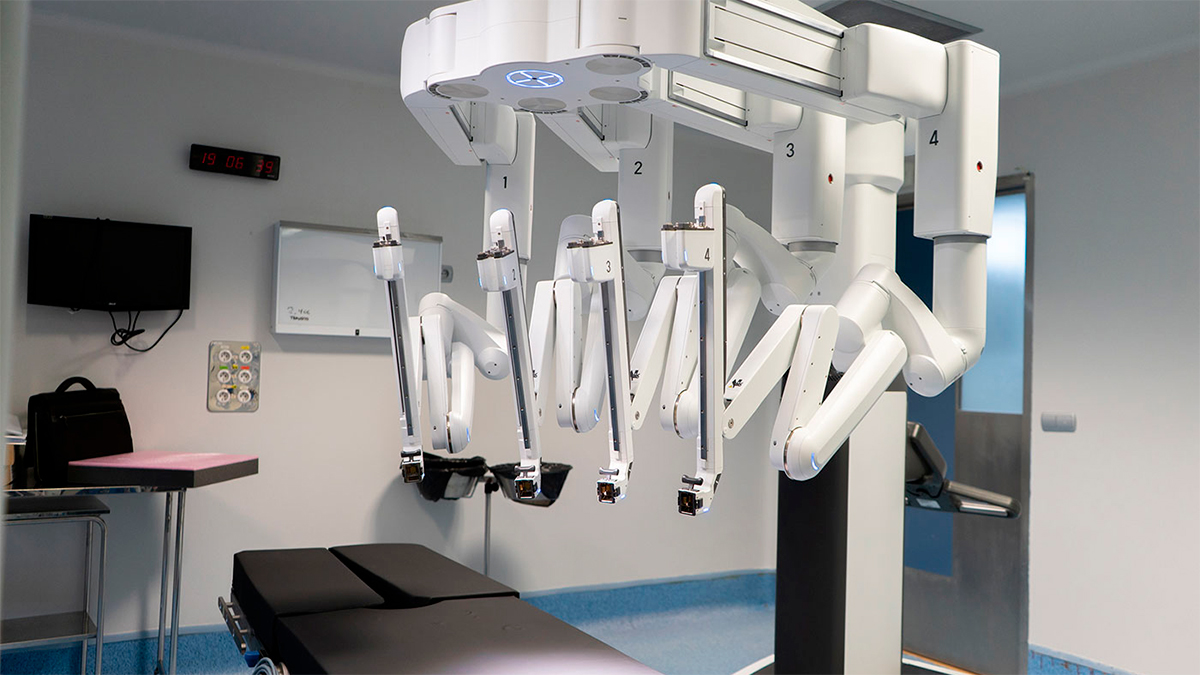 ISSSTE revoluciona la medicina con seis robots Da Vinci Xi para cirugías de alta precisión
