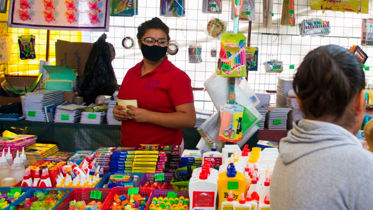 Familias mexicanas gastan hasta 5 mil pesos en educación pública