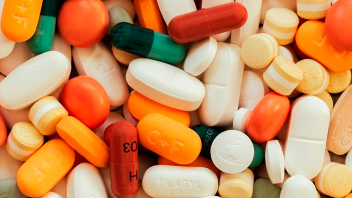 Superbacterias desafían a la medicina moderna: una de cada seis infecciones ya resiste los antibióticos, alerta la OMS