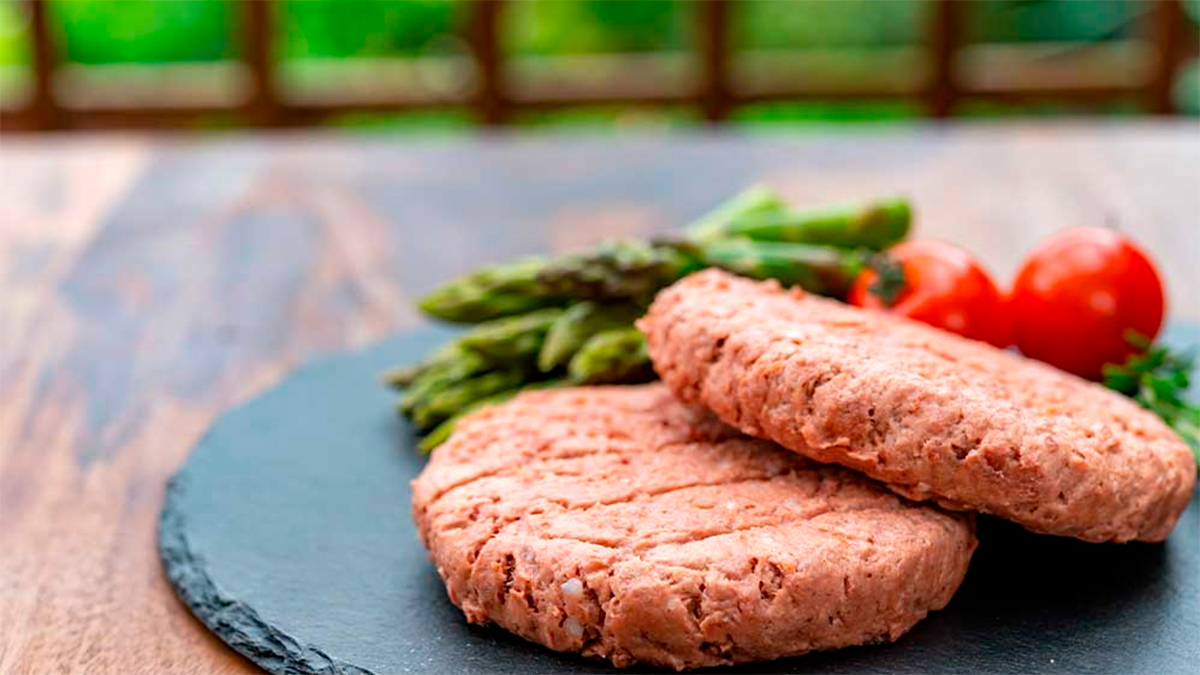El Parlamento Europeo aprueba prohibir términos como “hamburguesa vegetal” o “bistec sin carne”