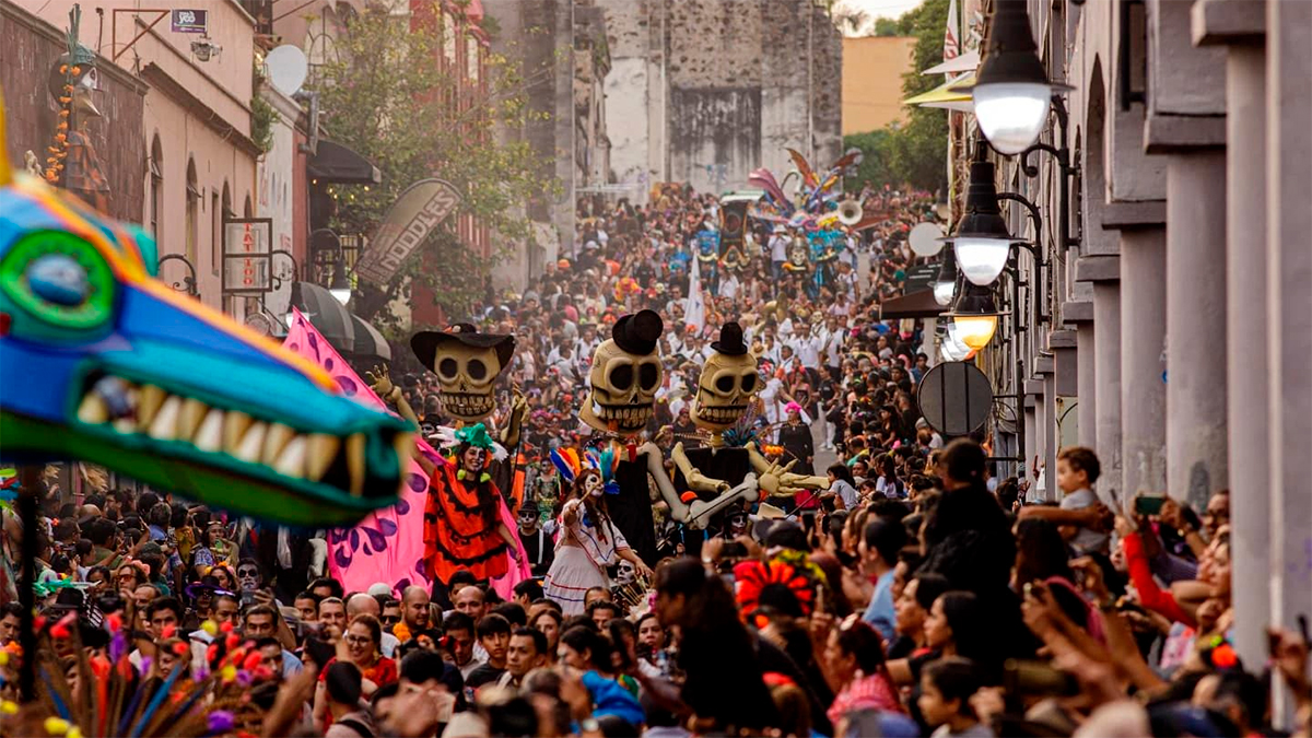 México espera más de 1.6 millones de turistas por el Día de Muertos: la tradición que llena de vida a los destinos del país