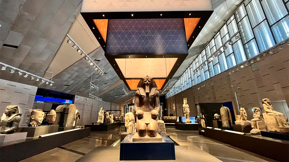 Egipto inaugura el museo arqueológico más grande del mundo: el Gran Museo Egipcio