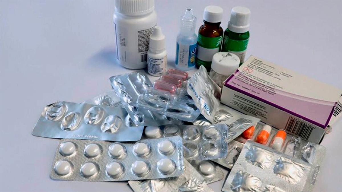 Cofepris detecta medicamentos falsificados y robados en hospitales públicos y farmacias privadas