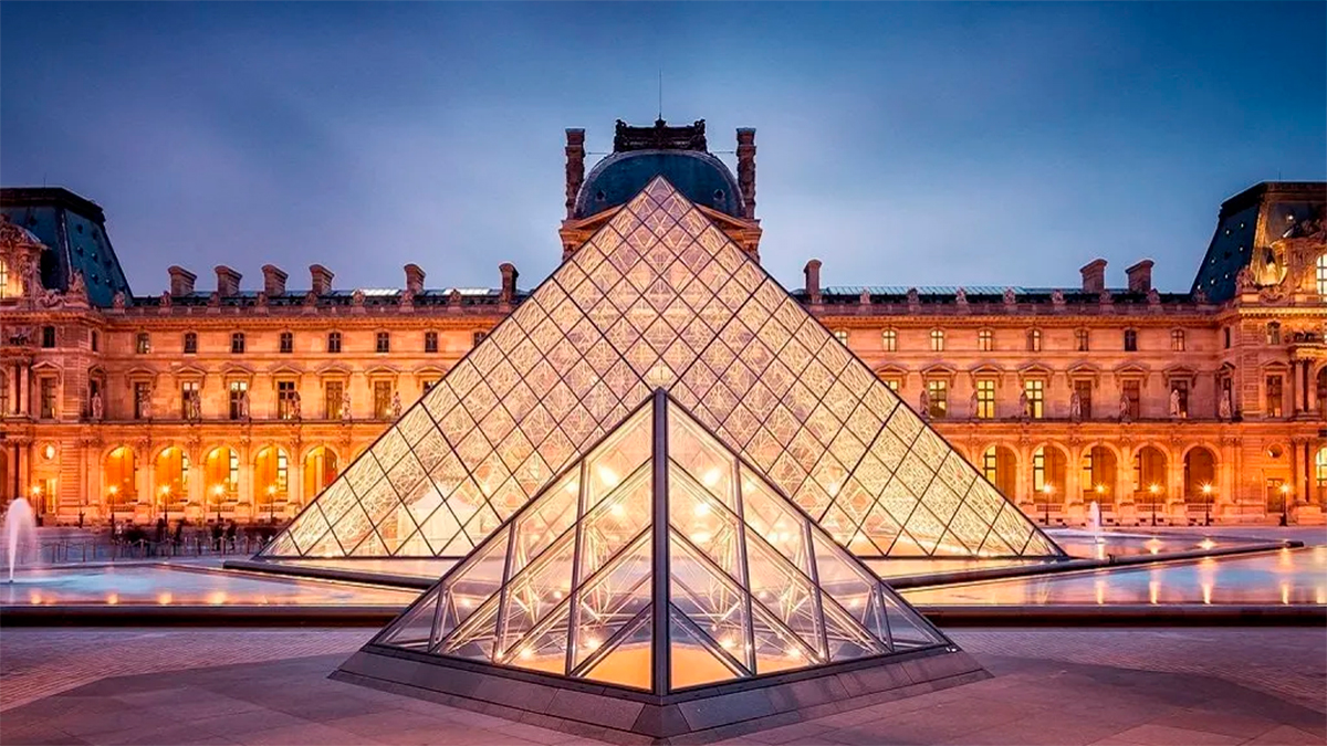 Robo de película en el Louvre: ladrones sustraen joyas de Napoleón en solo siete minutos
