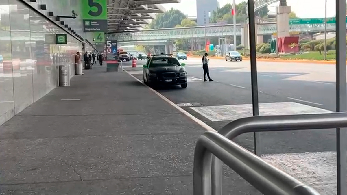 Taxis de aplicación podrán trabajar en los aeropuertos de México