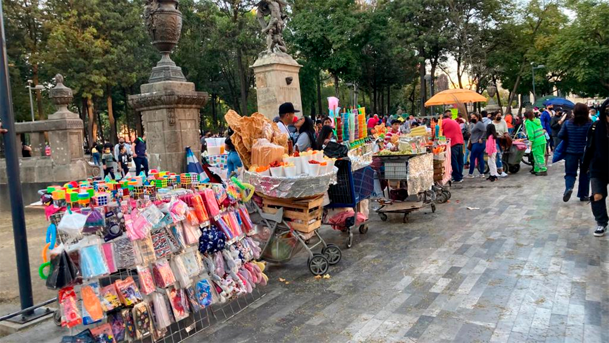Vendedores callejeros de CDMX temen ser desplazados por el Mundial 2026