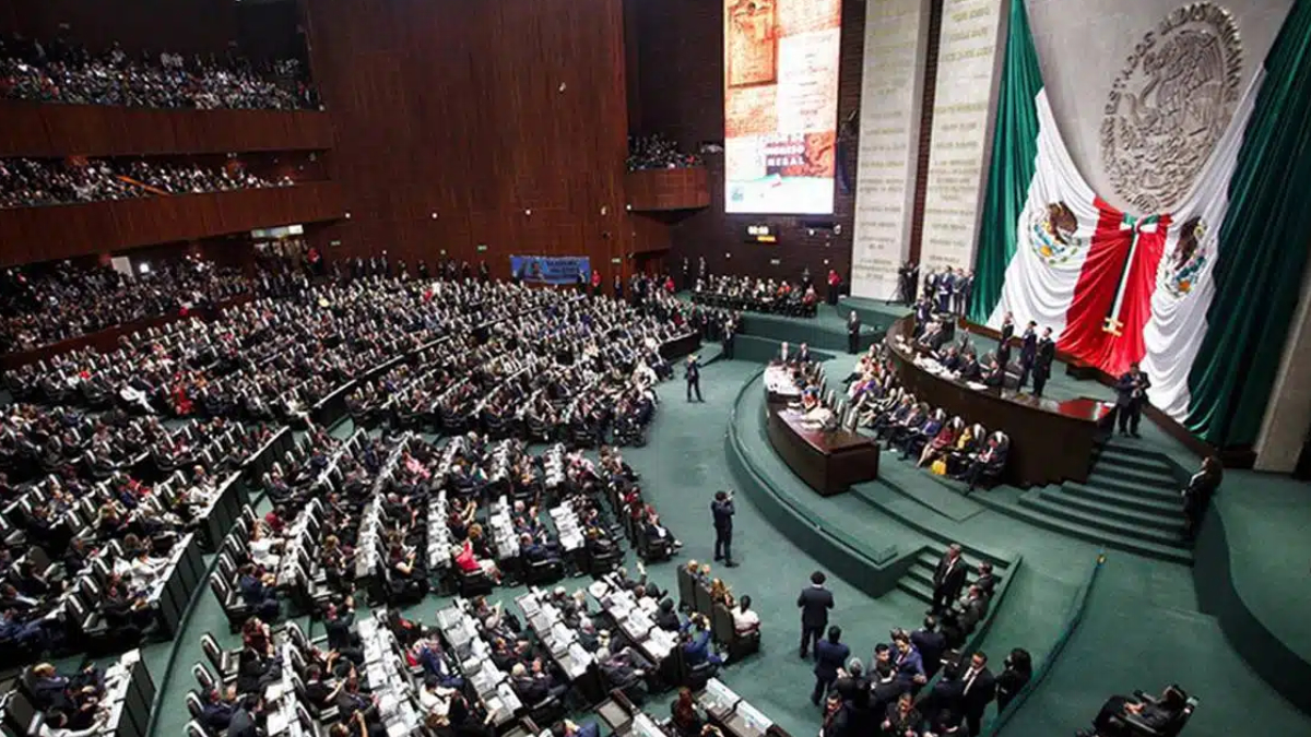 Diputados federales recibirán aumento salarial de 4.9% en 2026 pese a rechazo público previo