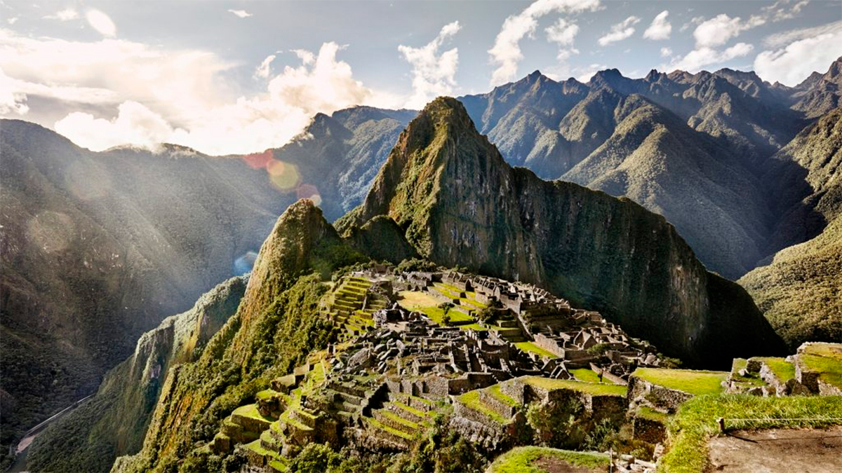 Machu Picchu elevará su aforo a 5,600 visitantes diarios en temporada alta a partir de 2026