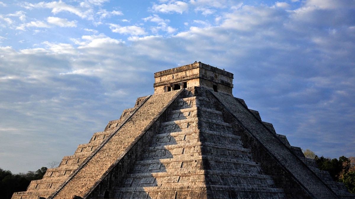 INAH sanciona difusión de video no autorizado grabado al interior de la pirámide de Kukulcán