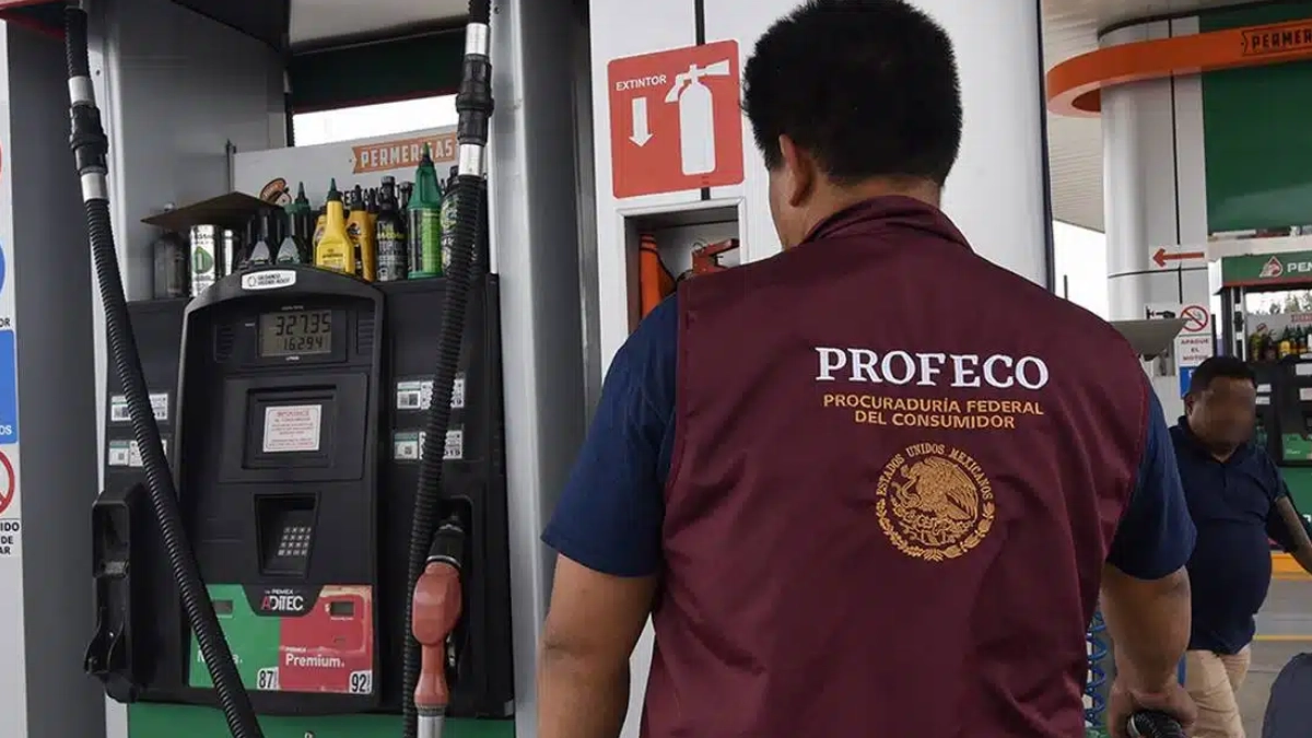 Profeco denuncia ante la FGR a 43 estaciones por vender litros incompletos
