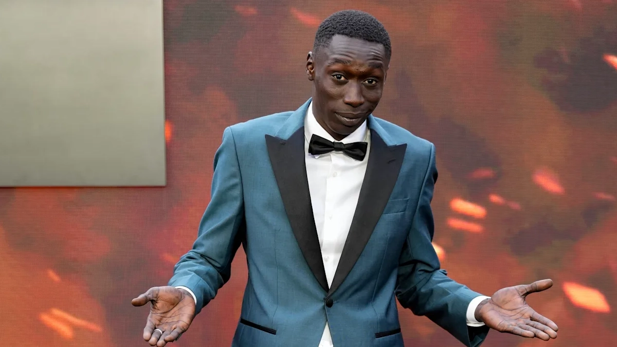 Khaby Lame vende su empresa por casi mil millones de dólares y cede derechos para crear su gemelo digital con IA