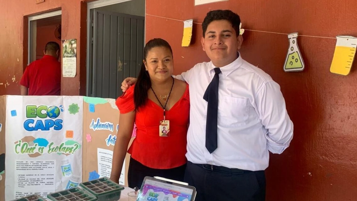 Joven mexicano de 15 años representará a México en foro científico internacional en Tailandia