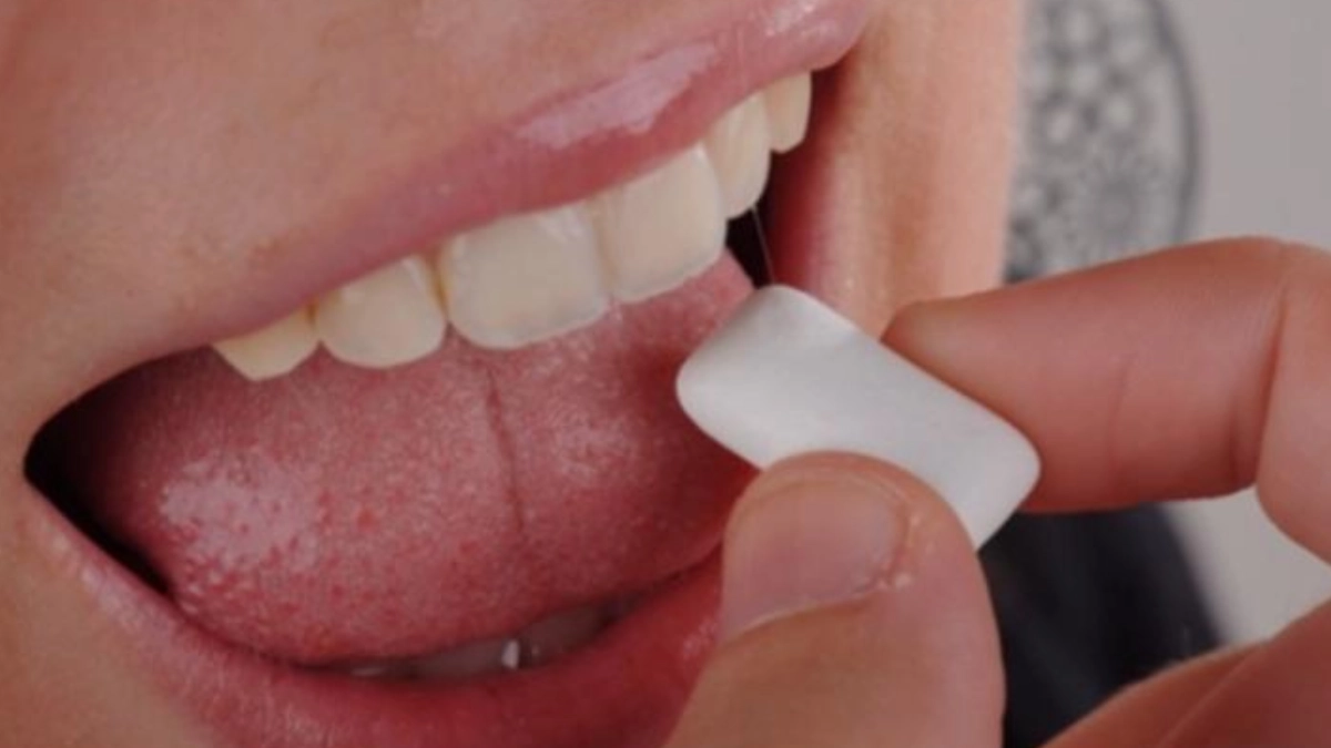 Mascar chicle mejora la concentración, reduce el estrés y puede beneficiar la salud, revela la ciencia