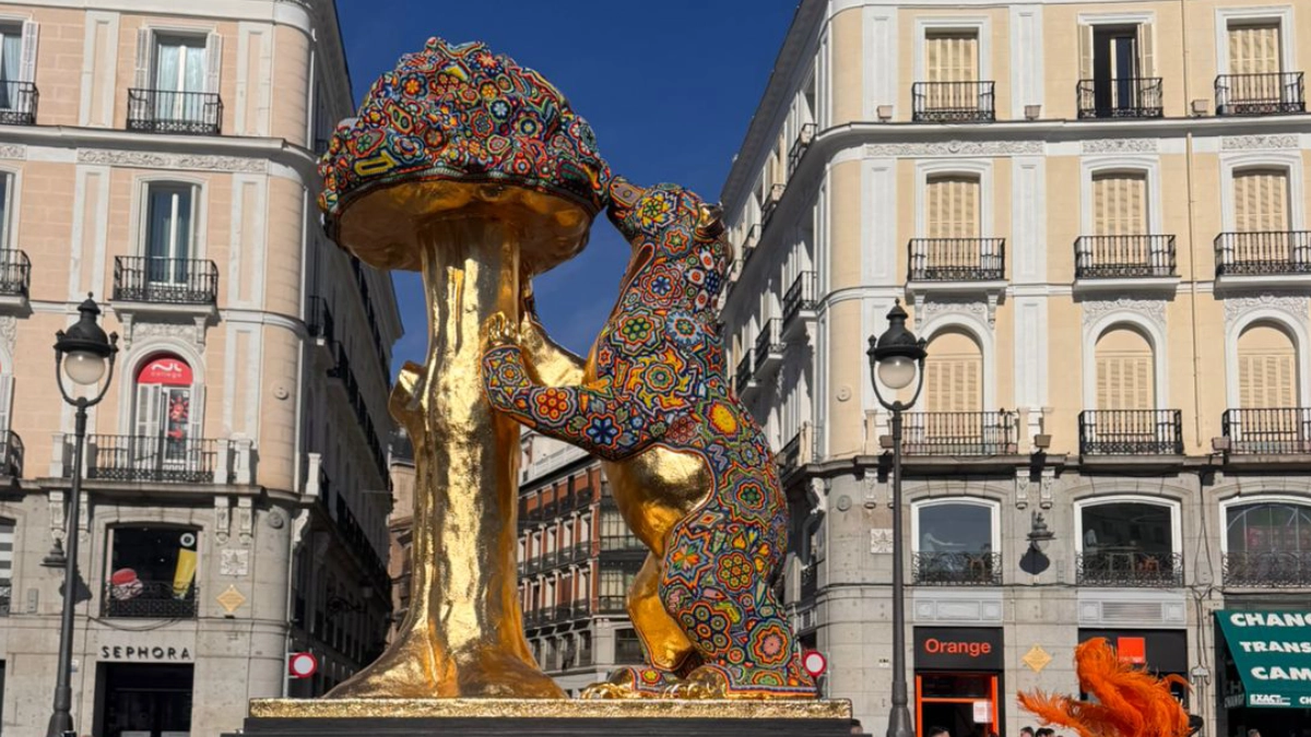 Nayarit lleva el arte wixárika al corazón de Madrid con intervención del Oso y el Madroño