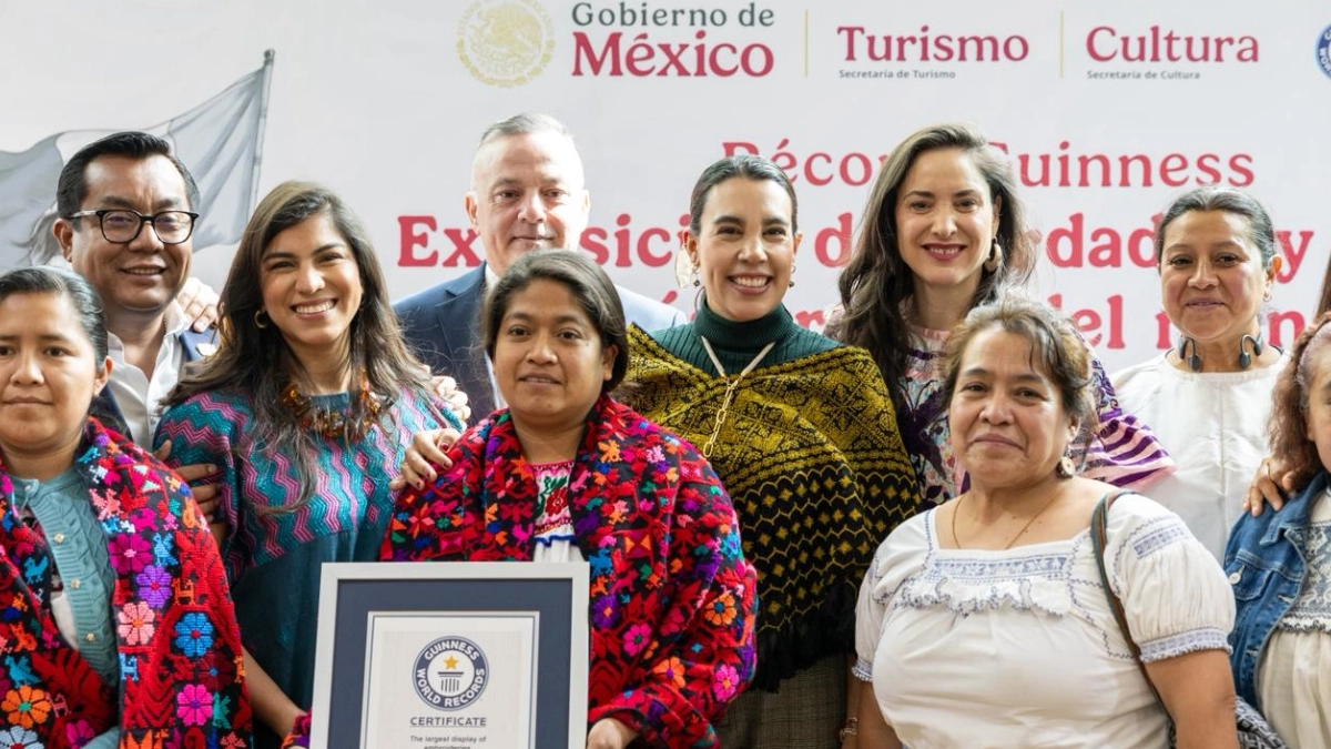 México obtiene Récord Guinness por la exposición de bordados y tejidos más grande del mundo