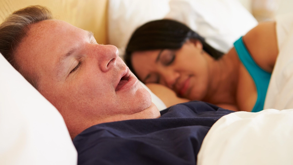 Ronquera persistente: una señal de alerta que puede esconder enfermedades graves