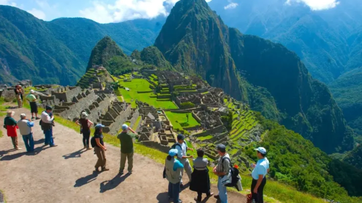 Turismo internacional rompe récord histórico en 2025 pese a tensiones geopolíticas