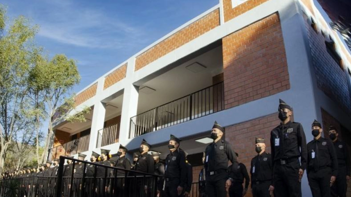 León consolida la primera Universidad Policial del país