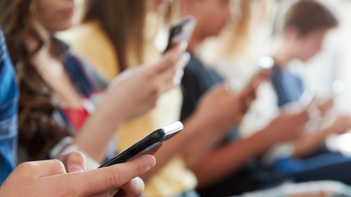 Diputados endurecen penas por acoso y tipifican uso de IA para generar contenido sexual sin consentimiento