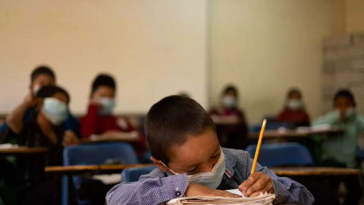 Casi 30% de alumnos de primaria en México no comprenden lo que leen, reconoce la SEP