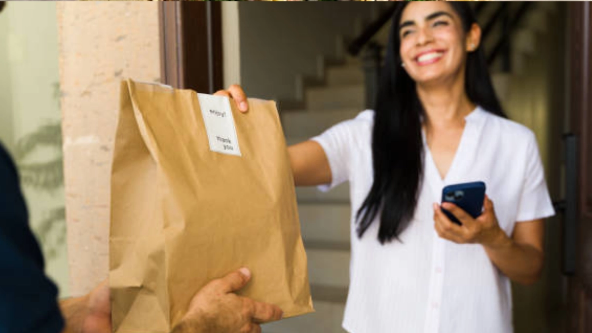 El boom del delivery en México dispara también la contaminación por residuos y emisiones