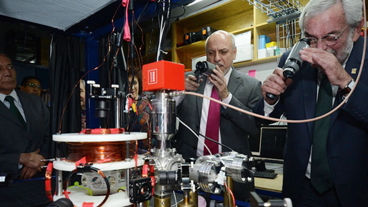 Laboratorio de Óptica Cuántica de la UNAM se consolida como referente científico en México