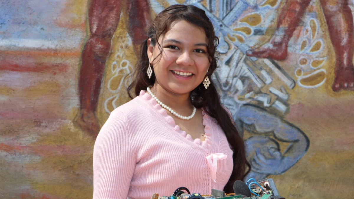 Estudiante de la UNAM gana concurso internacional de automovilismo sostenible