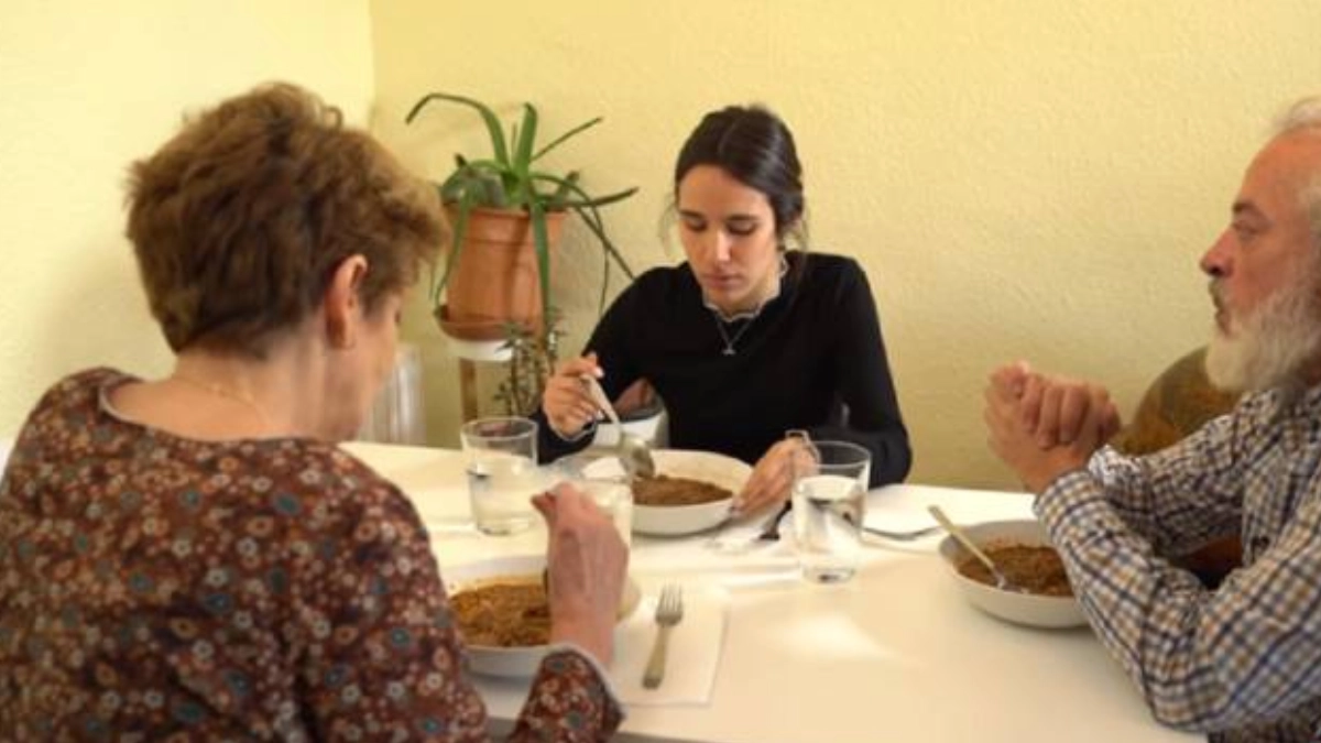 Jóvenes mexicanos retrasan independencia y formación de familia: Inegi