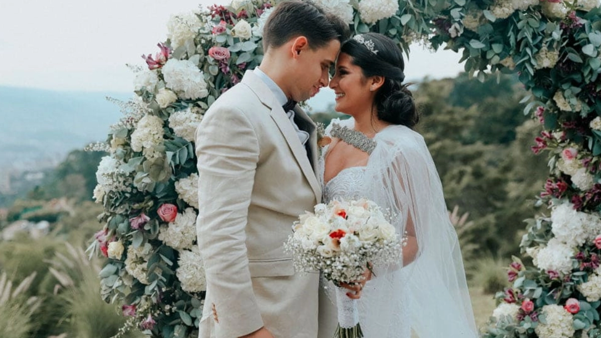 Matrimonio amplía brecha laboral en México: impulsa a hombres y frena a mujeres