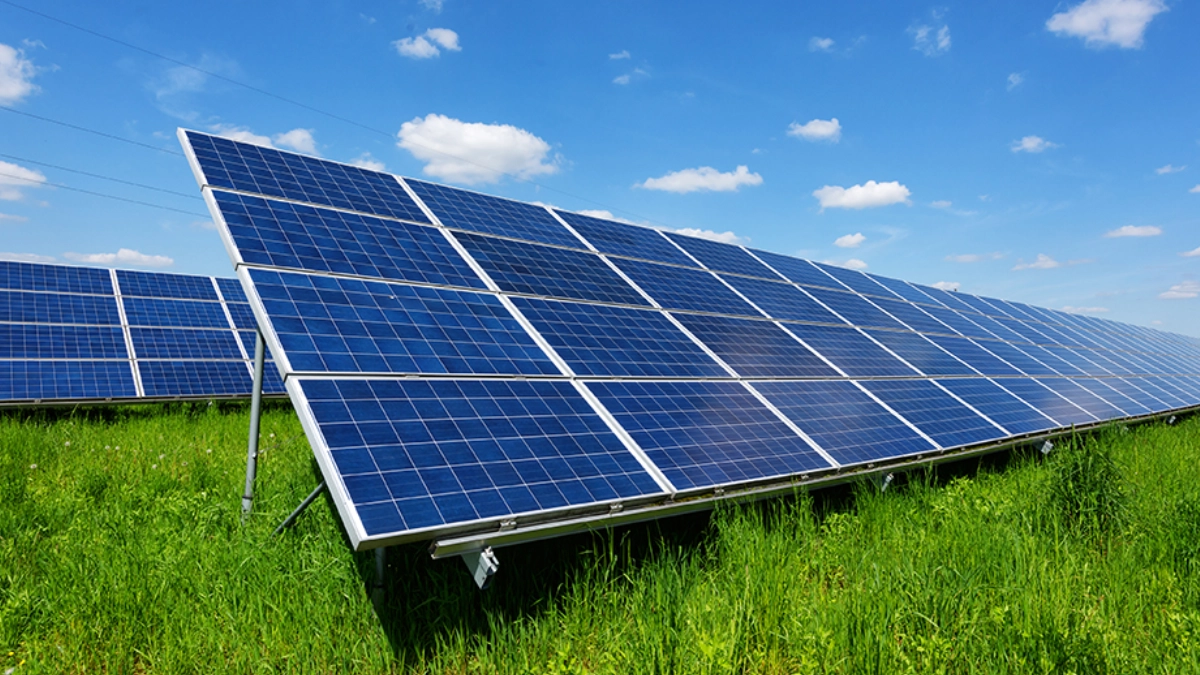 México acelera ruta hacia soberanía energética y tecnológica con renovables y semiconductores