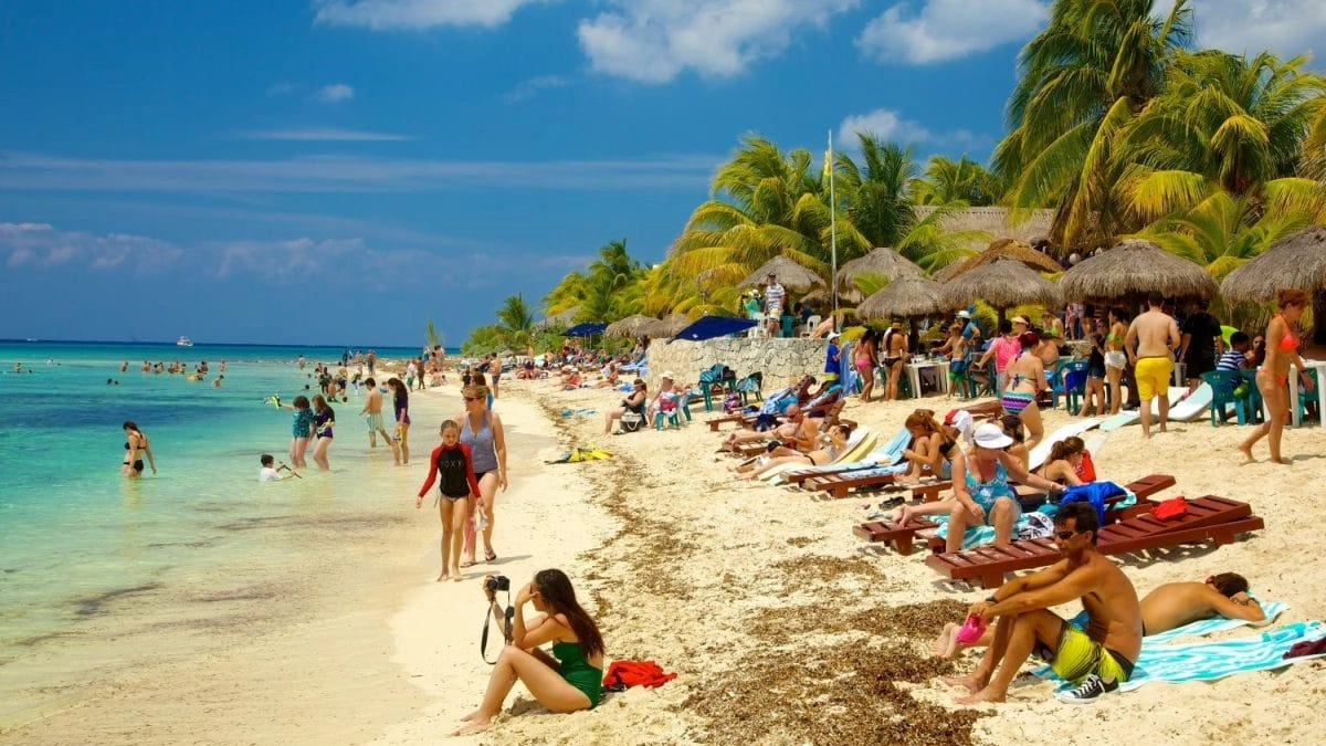 Quintana Roo prevé recibir más de 1.2 millones de turistas en Semana Santa y Pascua
