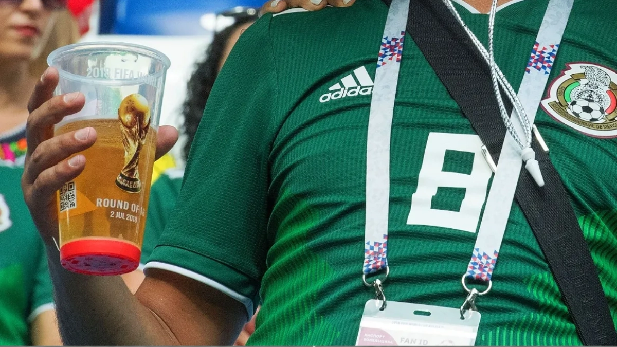 Organizaciones civiles exigen limitar alcohol en eventos del Mundial 2026