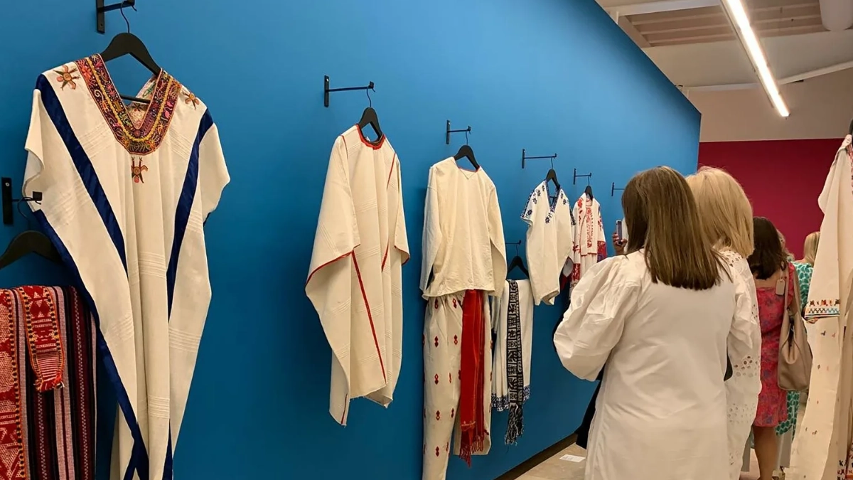México lleva su riqueza textil a Serbia con exposición histórica en Belgrado