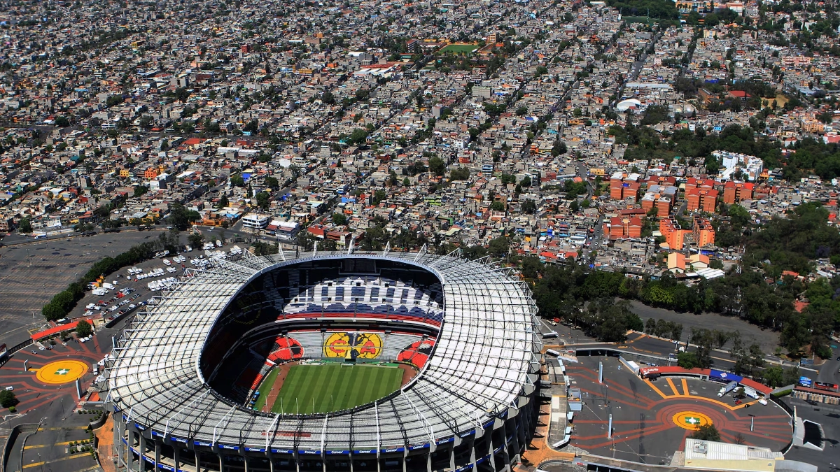 Vecinos del Estadio Ciudad de México lucran con códigos QR para estacionamiento durante el Mundial 2026